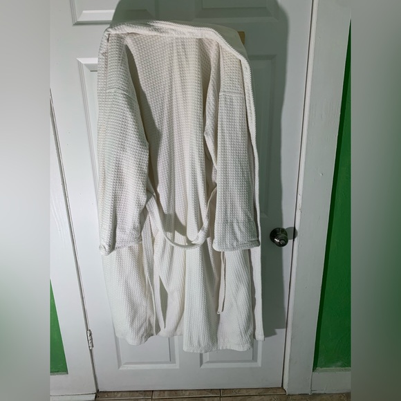 Carnival Cruise Robe - Picture 2 of 2